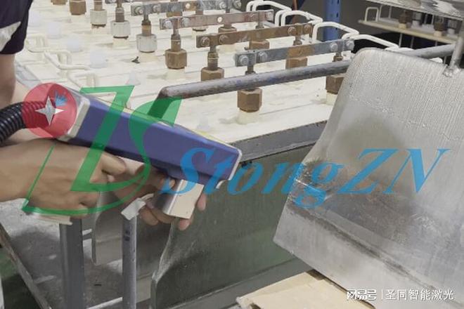 博鱼激光洗濯机在镍板除积碳上的使用道理与劣势(图1)