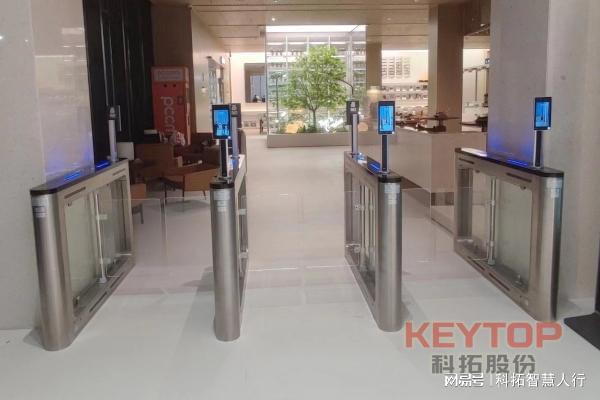 18新利luck河北石家庄人脸辨认门禁体系、人行通道摆闸翼闸三辊闸厂家(图2)